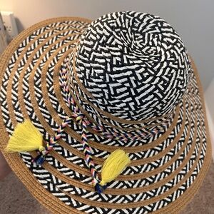 Steve Madden Black & White Woven Straw Sun Hat with Tan Trim